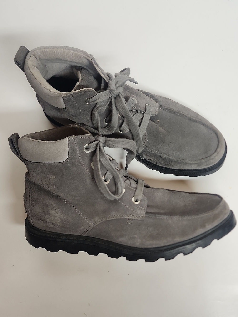 Sorel Gray Suede Chukka  Lace-Up Walking Boots Size 5 Minimalist Comfort Quality